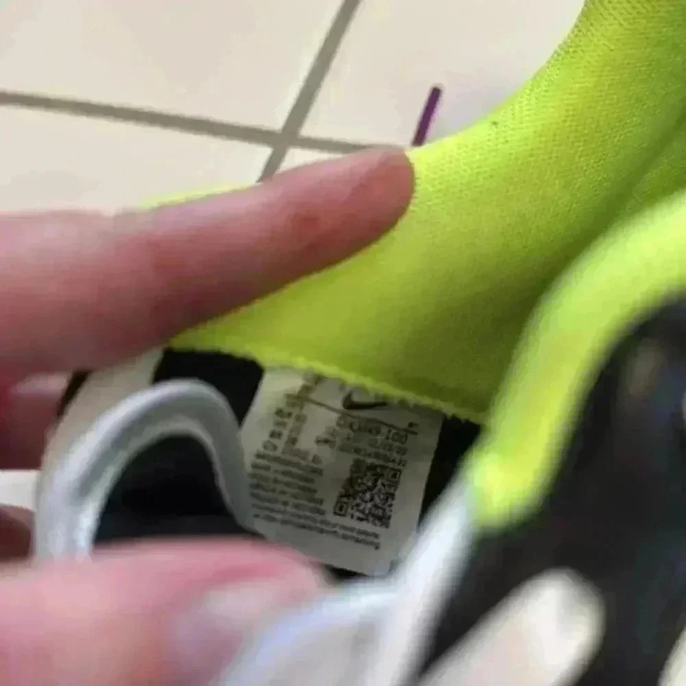 Nike Air Force 1 Lv8 Graffiti Size 7Y - Picture 8 of 10